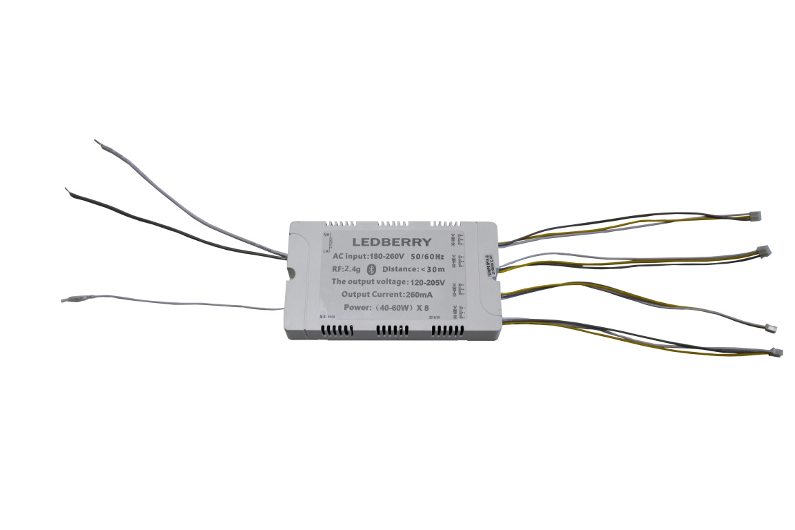 Драйвер 2,4G (40-60W)*8 для светодидных акриловых св-в F1(120-205V 260mA) 