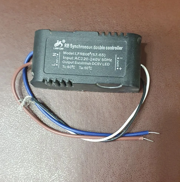 Драйвер LED для трехцветных светодиодов 57-65 5V