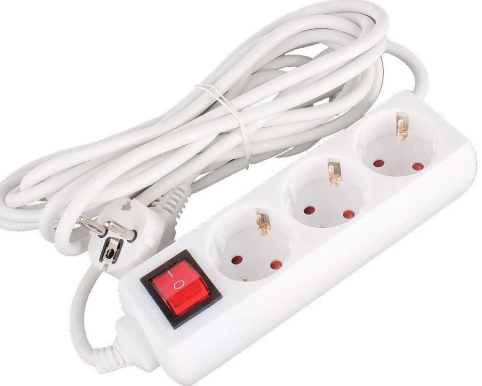 Удлинитель "Союз" ПВС, 3гн., 3м.,з/к 2200вт с выключателем