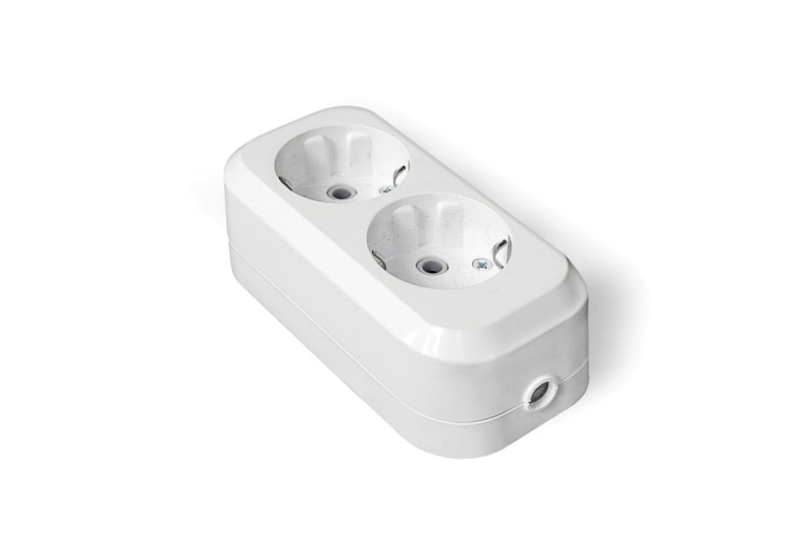 Колодка IONICH("UNIVERSAL") с/з 2гн. 16А