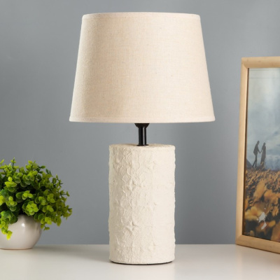 Настольный светильник"Сюзанна" Е14 бежевый