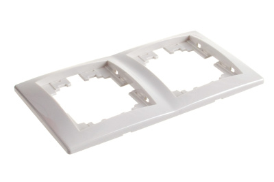 Рамка 2-м Мира вертик. белая.Lezard