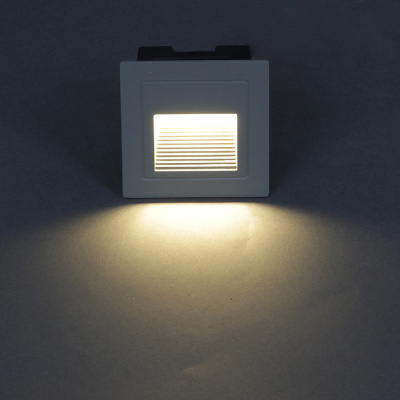 Светильник настенный для лестниц  S286605 LED1W WT 47*55*55