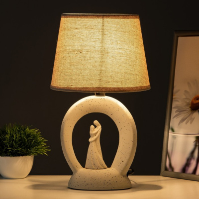 Настольный светильник"Пара" Е14 бежевый